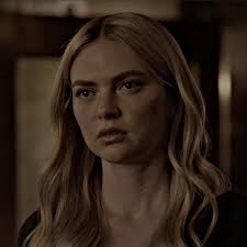 Legacies Theory: Lizzie Doesn'T Want To Kill Hope (Just Her Vampire Side)