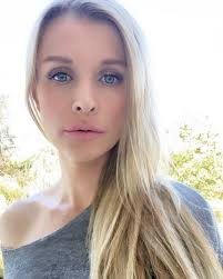 She is known internationally as the host and head judge of polish top model as well as for appearances on reality television shows dancing with the stars and. Joanna Krupa Na Nowym Zdjeciu Z Corka Fani Juz Widac Ze Sliczna Wyrosnie