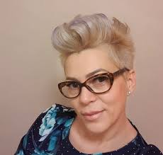 Connie Solomon's Instagram, Twitter & Facebook