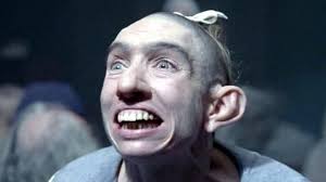 Instead of a singular, concurrent story, each season containx a different terrifying tale of americana. American Horror Story Characters Who Look Completely Different In Real Life