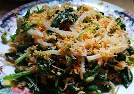 Masakan urap sayur ini merupakan menu sayuran tanpa kuah yang cukup digemari masyarakat. Bumbu Urap Khas Jawa Timur