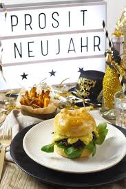 Schweinchen Burger Silvester Burger Rezept Sweets Lifestyle Rezept Rezepte Lebensmittel Essen Kochen Fur Silvester