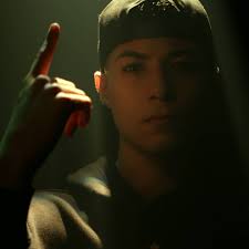 El primer lugar en esto siempre pertenece a él 👑☝🏻 #verdaderaadoración  DISPONIBLE EN TODAS LAS PLATAFORMAS! https://youtu.be/6KSs95oTp6c 📸  @dannygutierrez_director