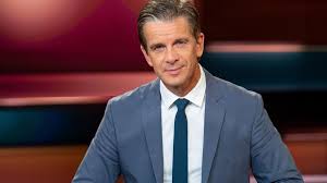 Karolina kowalkiewicz porn chloe is a beautiful woman with