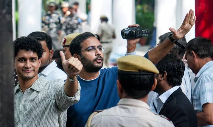 CJP leaders produced before Executive Magistrate at Mandir Marg Police Station