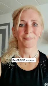 Das 12-3-30 workout.Geeignet für jedes Alter, perfekt für Rücken und  Gelenke, du baust Stress ab und du kannst es locker in deinen Alltag  integrieren Alles was du dazu brauchst ist ein Laufband .12 ...