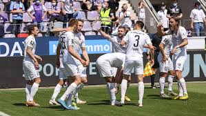 Walter stand zuletzt beim vfb stuttgart unter vertrag, ehe er dort im dezember 2019 seinen posten vorzeitig räumen musste. Nwo9xwiyc0ujm