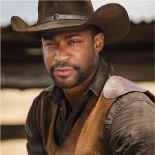 Brandy Hitt's Instagram, Twitter & Facebook