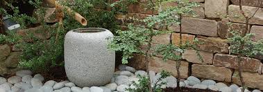 Garten wasserbecken selbst de in 2020 wasserbecken garten wasser. Traditionelle Japanische Wasserbecken Gartengestaltung Granit Bambus Kultur