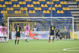Nelle ultime ore, il tifo organizzato gialloblu' ha lanciato un appello sui social: Ss Juve Stabia Juve Stabia Palermo 1 2 Il Tabellino Del Match Ss Juve Stabia