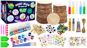 ‪Amazon.com: KIRKOTOY Wooden Crafts Kit for Kids-Glow in The Dark-Arts &  Crafts Gifts for Boys Girls Age 6-12, 24 Wood Slices with Painting Craft  Activities Kits, Creative Art Toys for 6 7‬‏