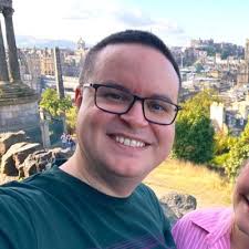 Lois Robertson (@LoisAnderson_)