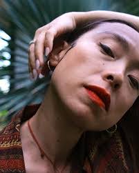 Elsa Lam's Instagram, Twitter & Facebook