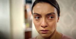 Kanal d'nin 2007 yılında ekranlara getirmeye başladığı kavak yelleri dizisi, 5 sezon, 170 bölüm sürmüştür. Masumlar Apartmani Dizisinde Gulben Ne Yapti Merve Dizdar Kimdir