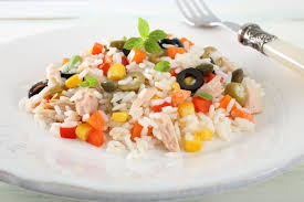 5 Salades Qui Vont Tres Bien Acccompagner Vos Bbq 4 Photos Salade Pour Barbecue Salade Salade De Riz
