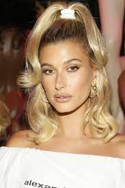This 1990s Hairstyle Trend Is Making Its Comeback Retro Hairstyles Hair Trends Long Hair Styles