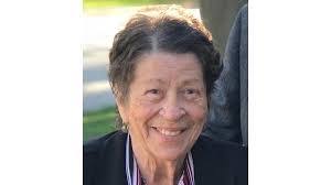 Debra Brink's Instagram, Twitter & Facebook