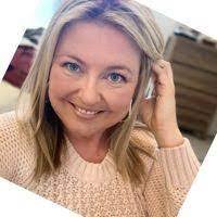 Amanda Darden's Instagram, Twitter & Facebook