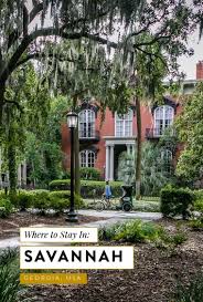 One of my favorite places to visit in this big old world is savannah, georgia. Savannah Georgia Is Known For Grand Historic Homes Haunted Houses And Amazing Food Here S A Quick Tra Savannah Chat Savannah Georgia Vacation Savannah Hotels
