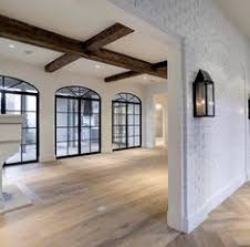 Hohe decken können ein studio oder ein altes haus in eine wunderschöne residenz verwandeln, wo sie sich als wahre könige fühlen können. 76 Hohe Decken Ideen Innenarchitektur Loft Wohnung Innenraume