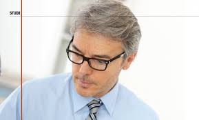 Adica se imparte casa in 2 bucati, se zideste o usa care imparte camerele, se face usa de intrare separata, se pune gard sa imparta curtea in 2 jumatati. Administrarea Succesiunii De CÄƒtre Mostenitorii Sezinari Buletinul Notarilor Publici