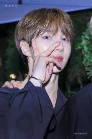 Junyong Noir 190920