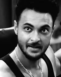 Meri Jaan Hai: Romantic Expressions in Multilingual Dialogues