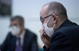 Z tiskové konference ministra zdravotnictví jana blatného k vývoji epidemie česká televize 4.12.2020. K Tvrdemu Lockdownu By Mohlo Dojit Az 27 Prosince Ve Velkych Obchodech By Se Prodavalo Pouze Nezbytne Zbozi Domov Lidovky Cz