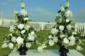 Silk Flower Arrangements Church Pew Wedding Altar Vases Banquets Receptions Kirchenschmuck Hochzeit Altar Blumen Hochzeitsblumen