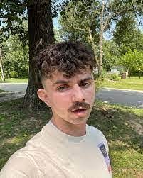 Kurt Connolly's Instagram, Twitter & Facebook