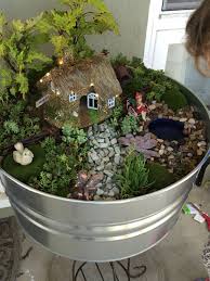 Pin Von Liliana Karayannis Auf Garden Miniaturgarten Mini Garten Gartengestaltung Ideen