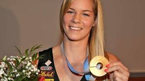 beate schrott bekommt em-bronze