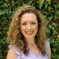 Karla Davison's Instagram, Twitter & Facebook