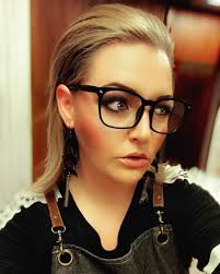 Ava cycle 22; @tyrabanks inspired 🤘🏼 I got the mullet may as well rock  the hell out of it 🤘🏼who was your favorite in the recent cycle of  Americas Next Top Model? #