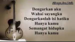 Tetap di dalam hatiku a e kau udara bagiku a c#m a memenuhi duniaku. Kaulah Yg Terakhir Bagiku Youtube