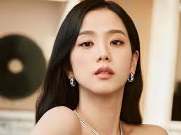 Guessing the sound of Jisoos upcoming solo album - Preen.ph