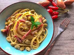 Maybe you would like to learn more about one of these? Spaghetti Con Fave E Speck Primo Piatto Facile E Veloce Ricette Al Volo