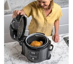 For instance, when i make my slow cooker lasagna recipe i like my cheese to be a little more burnt than the slow cooker does on its own. Buy Ninja Foodi Op450uk Multi Pressure Cooker Air Fryer Black Free Delivery Currys