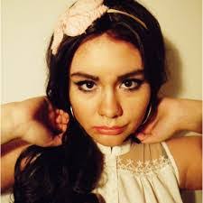 Karen Woolridge's Instagram, Twitter & Facebook