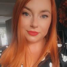 Amy Hewitt 🦕 (@AmyGraceHewitt)