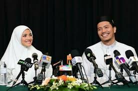 Free video full akad nikah fattah amin fazura 27 november 2017 mp3. Fattah Fazura Bertunang 13 November Lalu Skop Rojak Daily