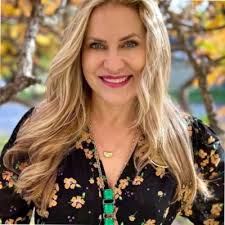 Vicky Houle GRI, SRS, CNE