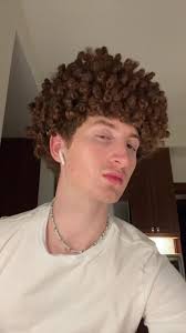 😝 #bi #curlyhair #redhead #lgbtq #fro #italian #whitefro #ginger #gay