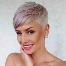 25 Chic Short Haircuts For Women Over 50 38 Chic Short Haircuts Straight Blonde Hair Straight Hairstyles