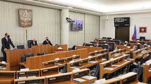 Chodzi o zapowiedzi rządu sięgnięcia po ten środek. 3n3wuc8gaogkym
