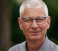 Robert Rudel's Instagram, Twitter & Facebook