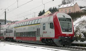Having a look at the interior of this dosto cab car in luxembourg. Datei Cfl Dosto Steierwon W Jpg Wikipedia