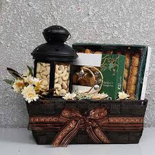 His love for guitars cannot be denied. Ramadan Gifts For Him Ramadan Gifts Ideas For Him Ferns N Petals