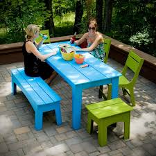 Alfresco Collection Of Modern Outdoor Furniture Loll Designs Modern Outdoor Dining Modern Outdoor Patio Modern Outdoor Dining Table