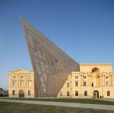Im zentrum der ausstellungen stehen der mensch und die frage nach den ursachen und folgen von krieg und gewalt. Daniel Libeskind Architect Office Architecture E Architect